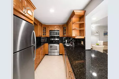 5160 Las Verdes Circle #103, Delray Beach, FL 33484 - Photo 7