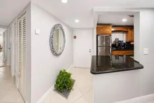 5160 Las Verdes Cir, Delray Beach, FL 33484 - Photo 9