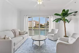 18 Harbour Isle Dr, Fort Pierce, FL 34949 - Photo 5