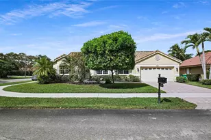 3099 Perriwinkle Cir, Davie, FL 33328 - Photo 3