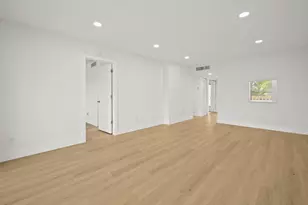 6000 NW 64th Ave, Tamarac, FL 33319 - Photo 9