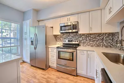 154 SW 96th Terrace, Plantation, FL 33324 - Photo 5