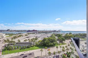 398 NE 5th St, Miami, FL 33132 - Photo 25