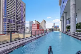 398 NE 5th St, Miami, FL 33132 - Photo 23