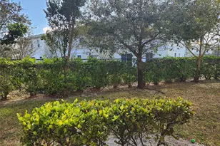 9150 NW 38th Dr, Coral Springs, FL 33065 - Photo 3