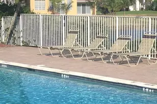 1372 Bayview Cir, Weston, FL 33326 - Photo 19