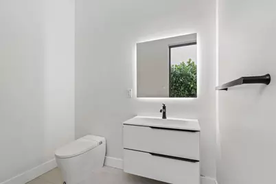 2221 NE 19th Street, Wilton Manors, FL 33305 - Photo 43