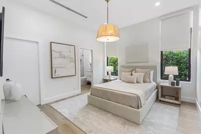 2221 NE 19th Street, Wilton Manors, FL 33305 - Photo 35