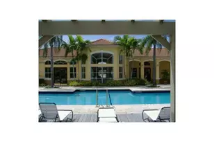 9610 NW 2nd St, Pembroke Pines, FL 33024 - Photo 3