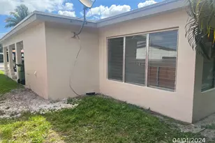 1055 Wyoming Ave, Fort Lauderdale, FL 33312 - Photo 19
