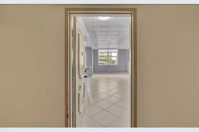 1600 SE 15th Street #305, Fort Lauderdale, FL 33316 - Photo 3