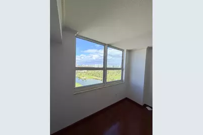 19501 W Country Club Drive #1814, Aventura, FL 33180 - Photo 7