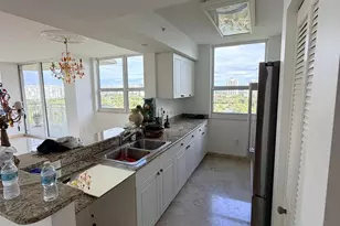 19501 W Country Club Dr, Aventura, FL 33180 - Photo 3