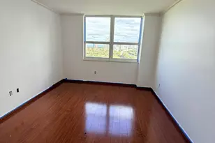 19501 W Country Club Dr, Aventura, FL 33180 - Photo 13