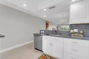 4402 Martinique Ct, Pompano Beach, FL 33066 - Photo 7