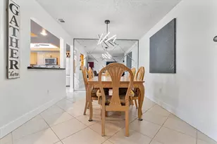 10490 NW 24th St, Sunrise, FL 33322 - Photo 5