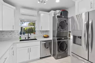 9232 Harding Ave, Surfside, FL 33154 - Photo 11