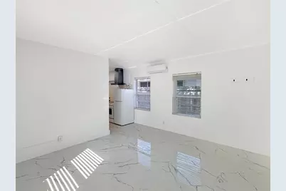 1215 NE 14th Avenue #Cottage, Fort Lauderdale, FL 33304 - Photo 5