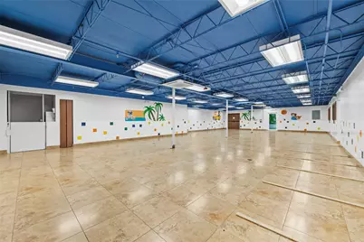 313 E Hallandale Beach Boulevard, Hallandale Beach, FL 33009 - Photo 15