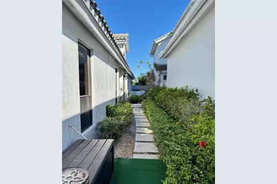 2108 NW 60th Circle, Boca Raton, FL 33496 - Photo 5