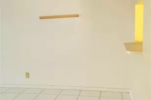 10467 S Sunrise Lakes Blvd, Sunrise, FL 33322 - Photo 5