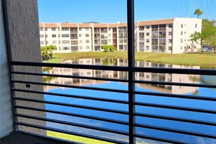 10467 S Sunrise Lakes Blvd, Sunrise, FL 33322 - Photo 9