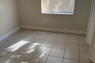 405 Executive Center Dr, West Palm Beach, FL 33401 - Photo 5