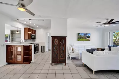 1528 NE 28th Drive, Wilton Manors, FL 33334 - Photo 7