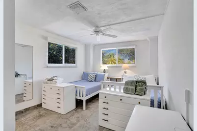 1528 NE 28th Drive, Wilton Manors, FL 33334 - Photo 21