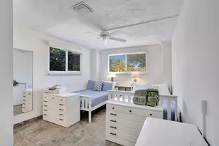 1528 NE 28th Dr, Wilton Manors, FL 33334 - Photo 21