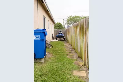 2710 NW 5 Street, Pompano Beach, FL 33069 - Photo 31