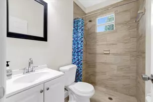 306 N 18th Ct, Fort Pierce, FL 34950 - Photo 9