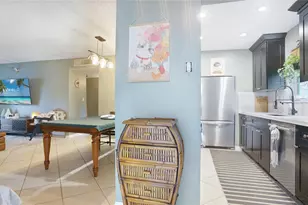 8524 Old Country Manor, Davie, FL 33328 - Photo 3