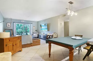 8524 Old Country Manor, Davie, FL 33328 - Photo 9