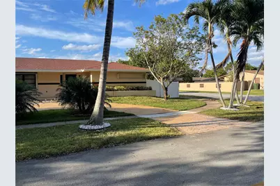 11901 NW 15th Street, Pembroke Pines, FL 33026 - Photo 3