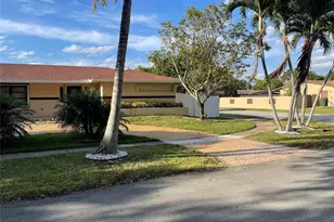 11901 NW 15th St, Pembroke Pines, FL 33026 - Photo 3