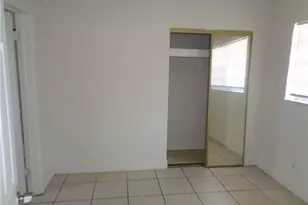 711 SW 9th St, Dania Beach, FL 33004 - Photo 5