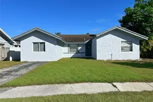 8205 SW 12th Pl, North Lauderdale, FL 33068 - Photo 1