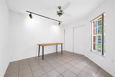 8245 NW 70th Street, Tamarac, FL 33321 - Photo 21