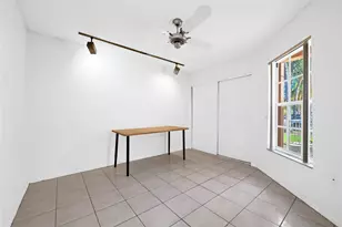 8245 NW 70th St, Tamarac, FL 33321 - Photo 21