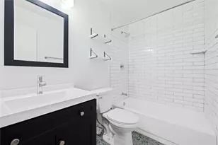 8245 NW 70th St, Tamarac, FL 33321 - Photo 13