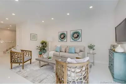 698 NE 43rd Street #698, Oakland Park, FL 33334 - Photo 3