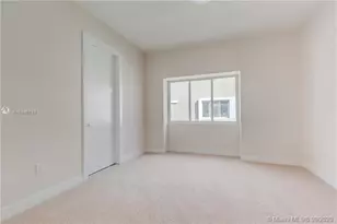 698 NE 43rd St, Fort Lauderdale, FL 33334 - Photo 19