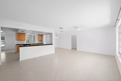 7005 NW 11th Street, Margate, FL 33063 - Photo 11