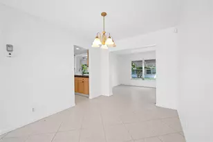 7005 NW 11th St, Margate, FL 33063 - Photo 9