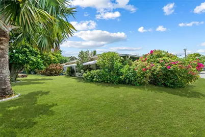 7005 NW 11th Street, Margate, FL 33063 - Photo 5