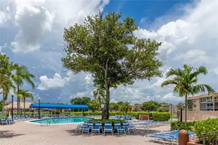 9420 Sunrise Lakes Blvd, Sunrise, FL 33322 - Photo 37