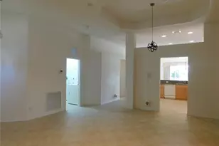 19484 SW 60th Ct, Pembroke Pines, FL 33332 - Photo 9