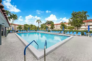 300 S Hollybrook Dr, Pembroke Pines, FL 33025 - Photo 17