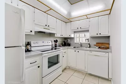 300 S Hollybrook Drive #302, Pembroke Pines, FL 33025 - Photo 7